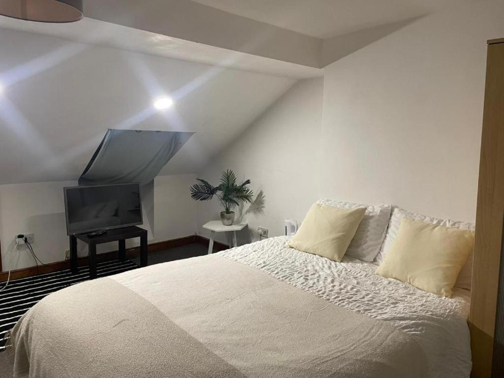 Best Priced London Living Deluxe Bedroom 4 Buitenkant foto